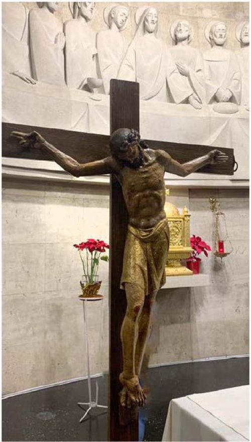 Cristo, baldaquino, peana y Sagrario Parroquia del Corpus Christ1, Barcelona