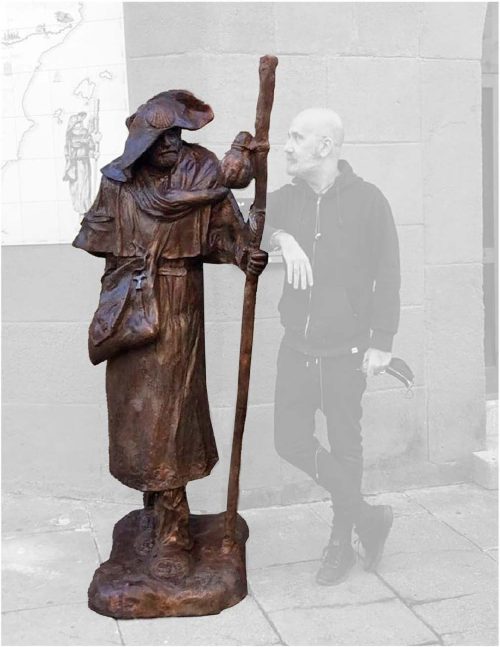 Peregrino en bronce Pueblo Español. Barcelona